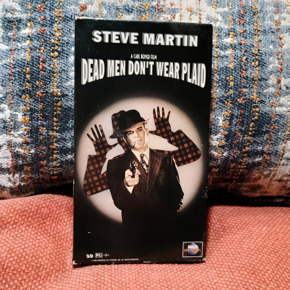Dead Men Don't Wear Plaid VHS